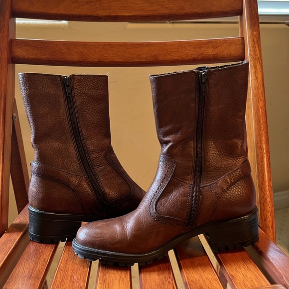 Santana of Canada weatherproof boots. - Picture 2 of 7